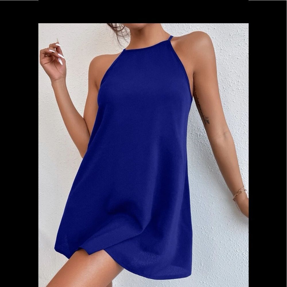NWOT PETITE large keyhole back dress